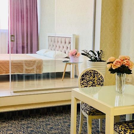 Arkpalmira Hotel Одеса Екстериор снимка