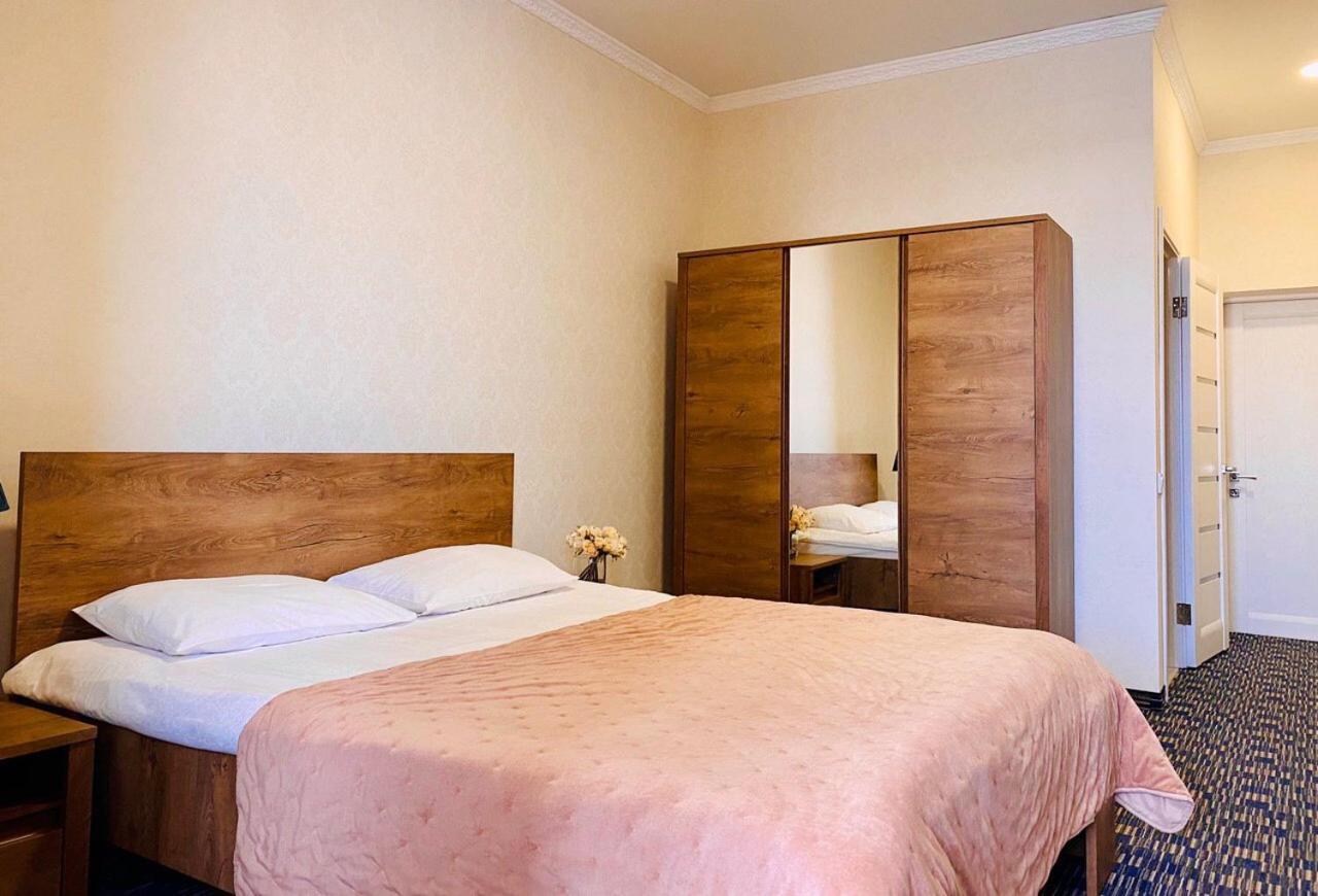 Arkpalmira Hotel Одеса Екстериор снимка