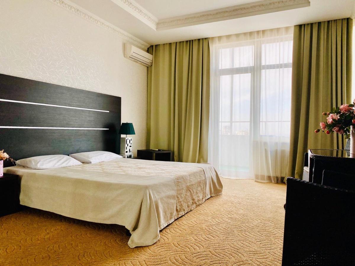 Arkpalmira Hotel Одеса Екстериор снимка